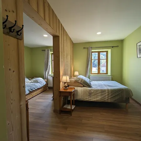 Bed & Breakfast Familiale, Les Brimbelles *