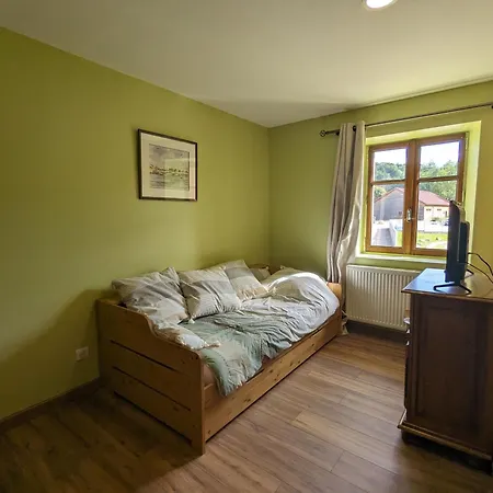 Bed & Breakfast Familiale, Les Brimbelles 3*